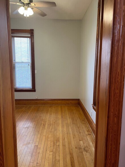 Building Photo - 2311 S Central Park Ave