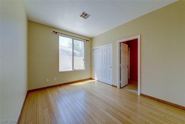 Building Photo - 2367 Thayer Ave