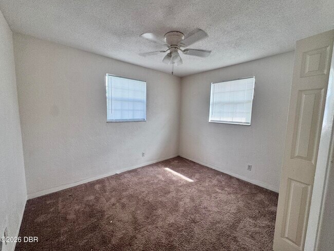Building Photo - 2405 Kenilworth Ave