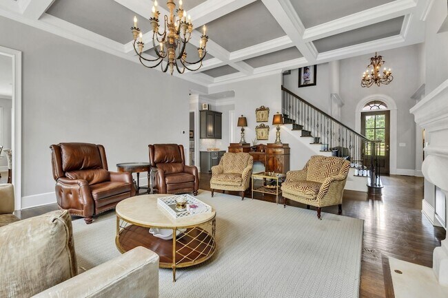 Building Photo - 12 Medalist Ct