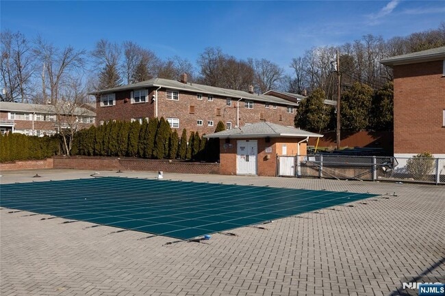 Building Photo - 250 Franklin Turnpike