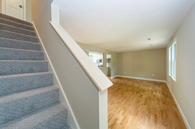 Building Photo - 7 Sherman Terrace