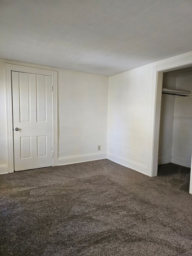 Building Photo - Great Two Bedroom Home in Haskins