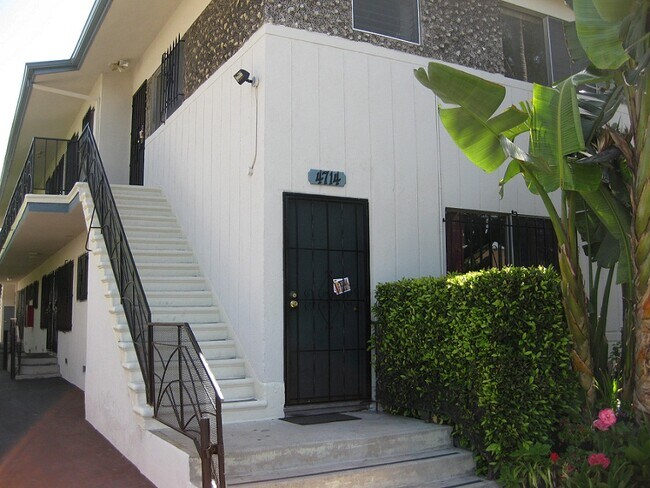Primary Photo - 4714 S Slauson Ave