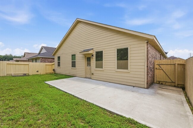Building Photo - 18025 Atwood Mill Dr