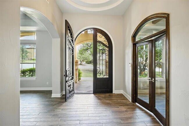 Building Photo - 7617 Lazy River Cove