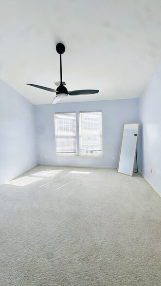 Building Photo - 6399 Stagg Ct