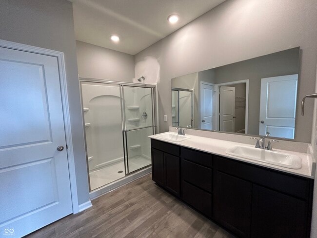 Building Photo - 1861 Fairmount Dr