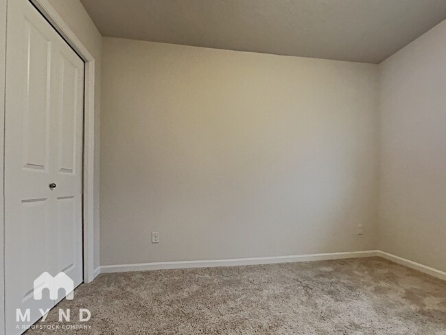Building Photo - 7267 NW 164th Ave