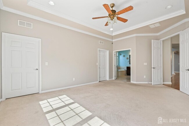 Building Photo - 37 Delmore Dr