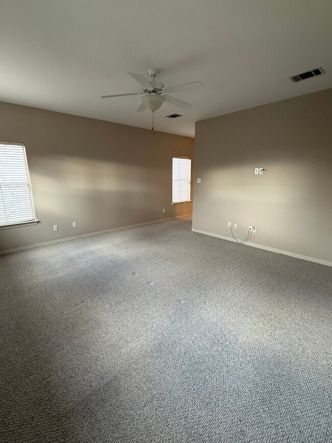 Building Photo - 10630 Morado Cir