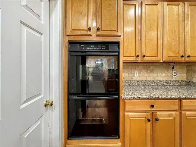 Building Photo - 1911 Berkshire Eve Dr