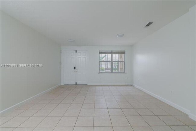 Building Photo - 3126 NW 101st Ct