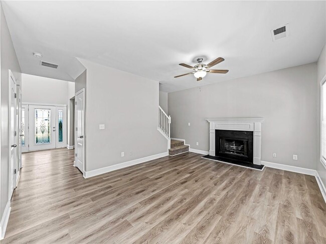 Building Photo - 1215 Bridge Crest Dr