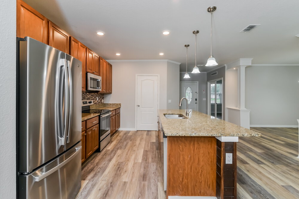 Building Photo - 2111 Waseca Ln