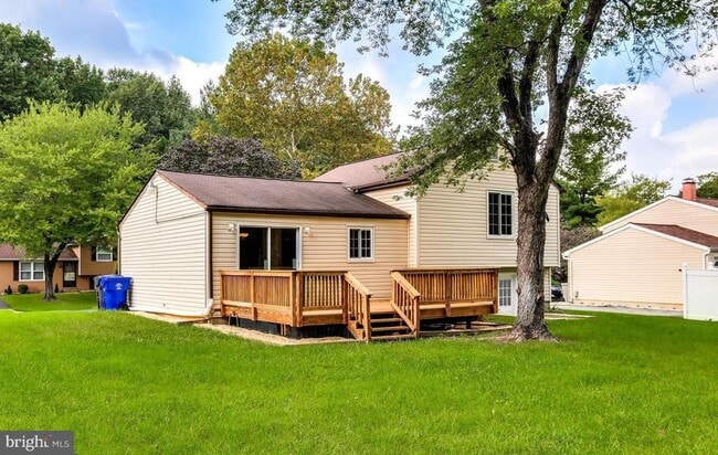 Building Photo - 2320 Ironwood Dr
