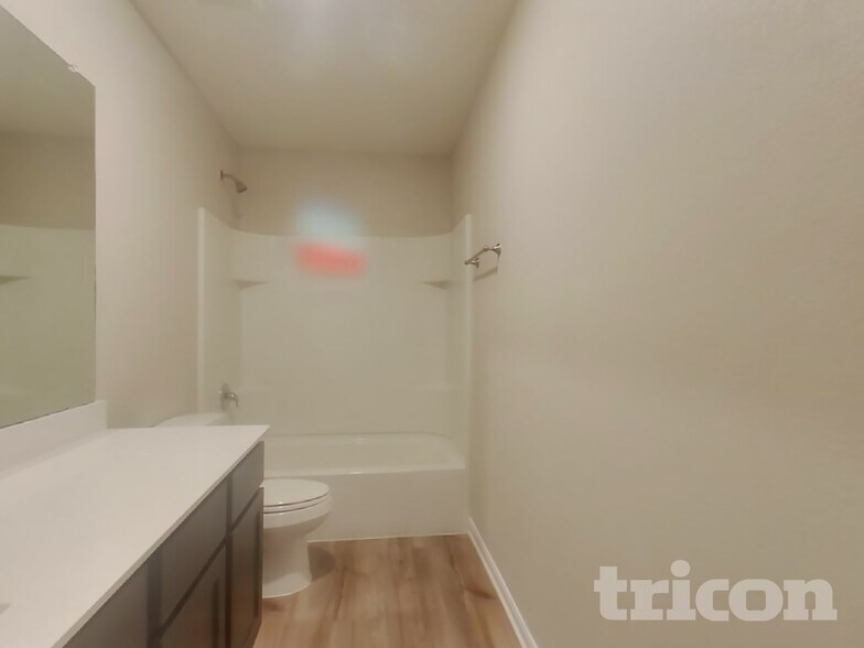 Building Photo - 227 Drifter Dr