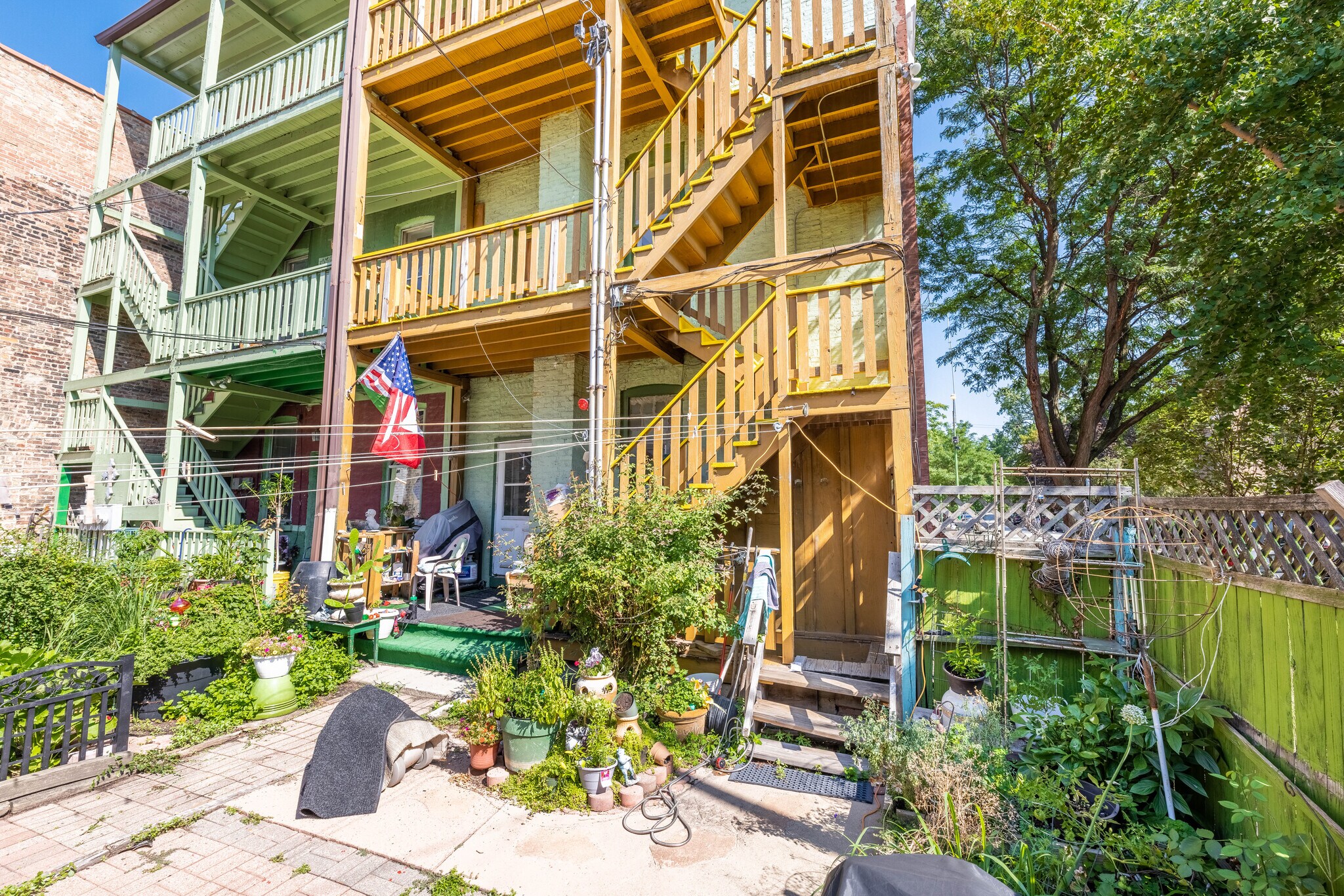 Building Photo - 901 W 19th St