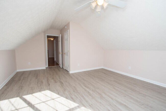 Building Photo - 116 Sagamore Ln