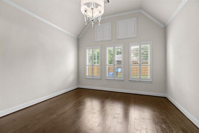 Building Photo - 18900 N Bee Cave Springs Cir