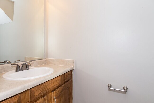 Building Photo - 1089 Oak Moss Dr