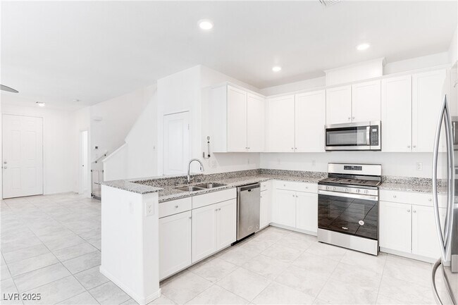 Building Photo - 1118 E Dorrell Ln