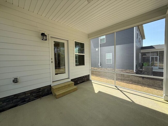 Building Photo - 1342 Hazelnut Ridge Ln