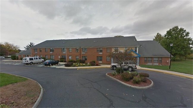 Building Photo - 300 Obetz Rd