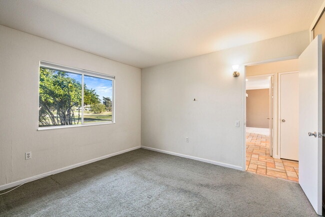 Building Photo - 77530 California Dr