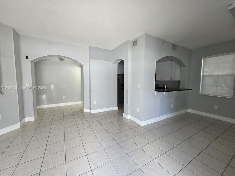 Building Photo - 8874 W Flagler St