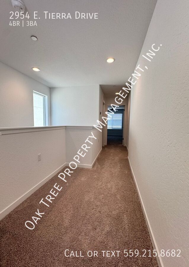 Building Photo - 2954 E Tierra Dr