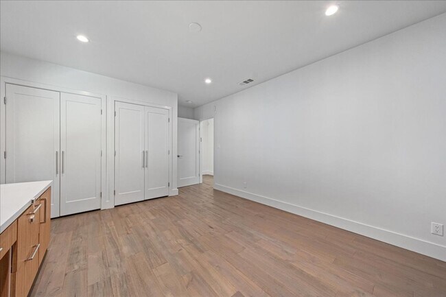 Building Photo - 1455 S Castello-
