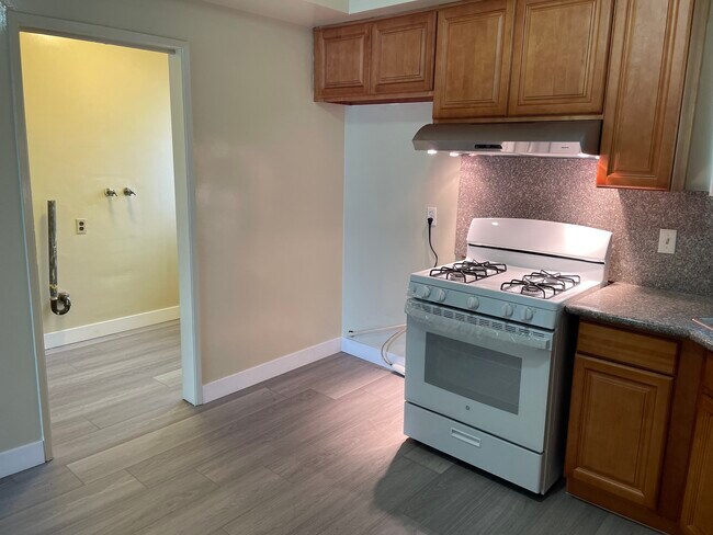 Primary Photo - 25219 Loytan St