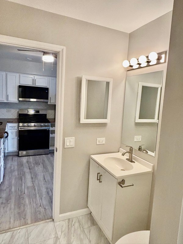 Building Photo - 16 Echo Ct