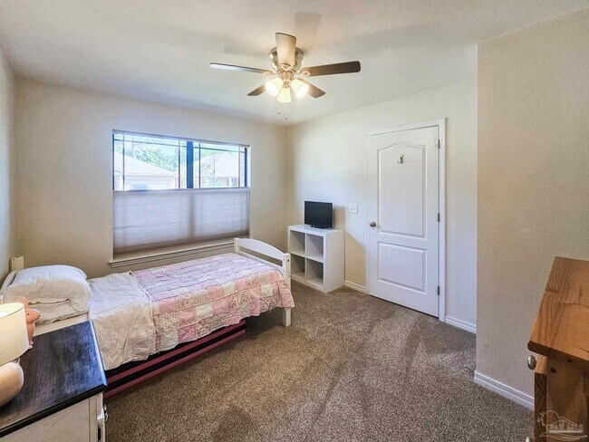 Building Photo - 9743 Brookstone Way