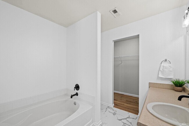 Building Photo - 2995 Peebleshire Ln