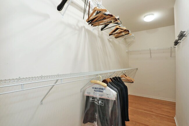 Building Photo - 21911 W Tori Ln