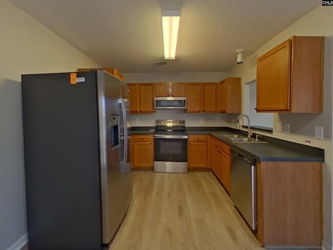 Building Photo - 162 Cogburn Rd