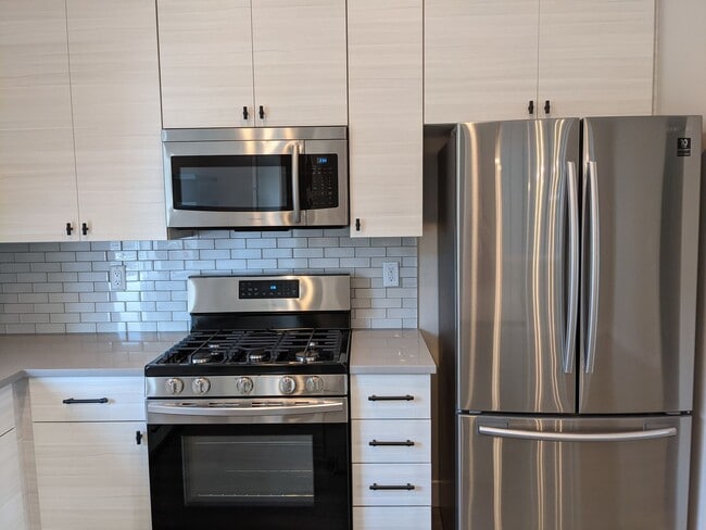 Building Photo - Modern 3-Bedroom Home in Prime Arvada Location