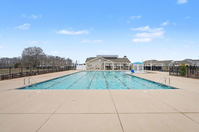 Building Photo - 141 Giant Oak Ave