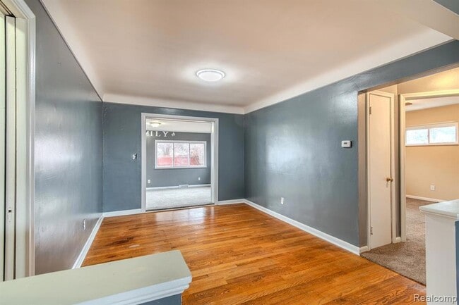 Building Photo - 21135 Virginia Ave