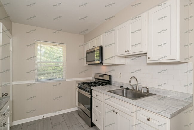 Building Photo - 9244 Filibert Dr