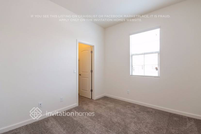 Building Photo - 19270 E Thornton Rd