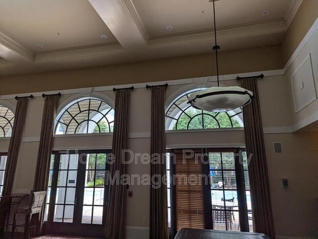 Building Photo - 2465 Army Navy Dr