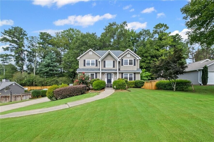 Building Photo - 2680 Nicholas Ct NE