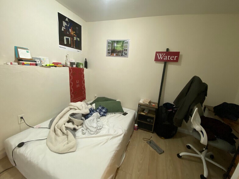 Building Photo - 1430 Tremont St