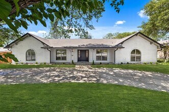 Building Photo - 14909 Hillcrest Rd