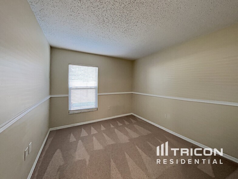 Building Photo - 2434 Sagemont Dr