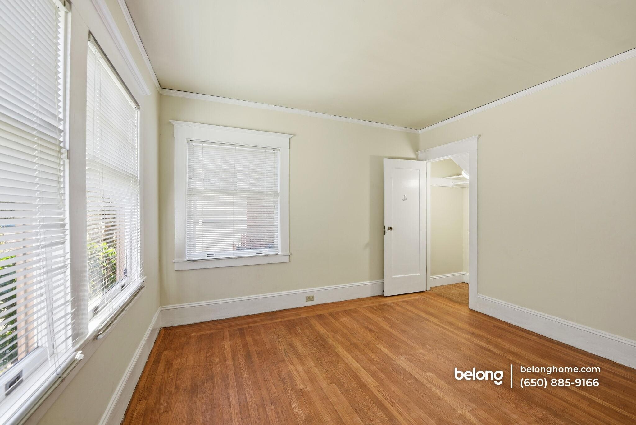 Building Photo - 31 Hardwick Ave