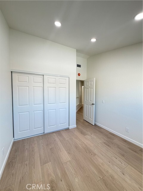 Building Photo - 25032 Sanoria St